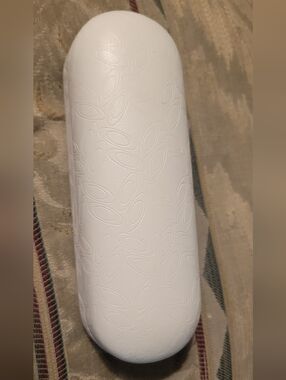 New Oakley Hard Eyewear Case White